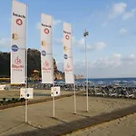 מלון דירות Sunflower 4*