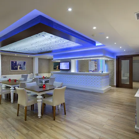 Aparthotel Sunflower 4*