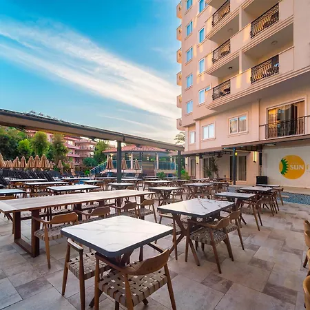 Apartmanhotel Sunflower 4*